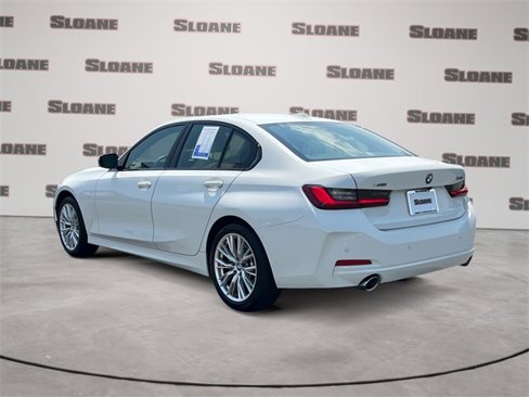 Certified 2023 BMW 330i xDrive Sedan w/ Driving Assistance Package image 3