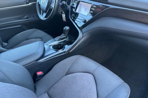 Certified 2020 Toyota Camry LE image 34