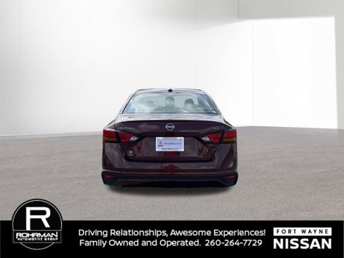Used 2024 Nissan Altima 2.5 SV image 6
