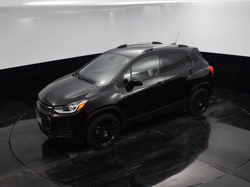 Used 2022 Chevrolet Trax LT w/ Midnight Edition image 27