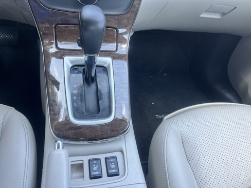 Used 2015 Nissan Sentra SL image 19
