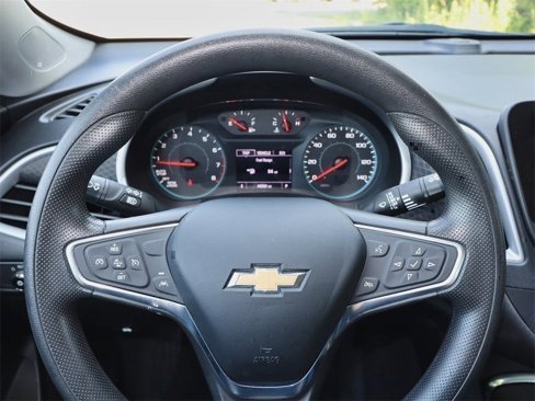 Used 2023 Chevrolet Malibu LT image 18