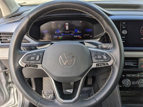 Certified 2024 Volkswagen Taos SE image 30