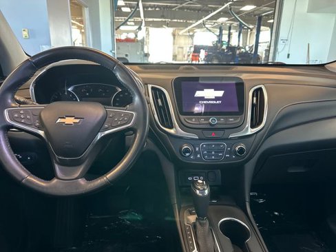 Used 2020 Chevrolet Equinox Premier image 16