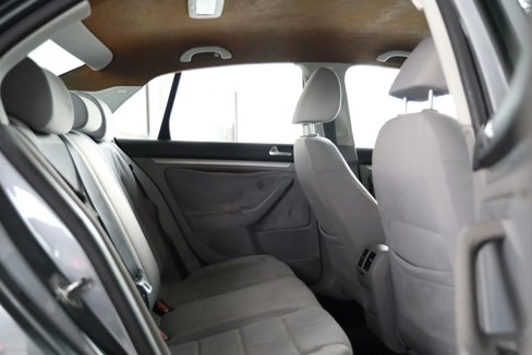 Used 2009 Volkswagen Jetta S image 16