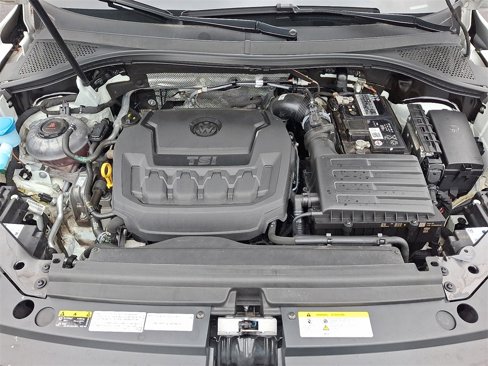 Used 2022 Volkswagen Tiguan SE image 27