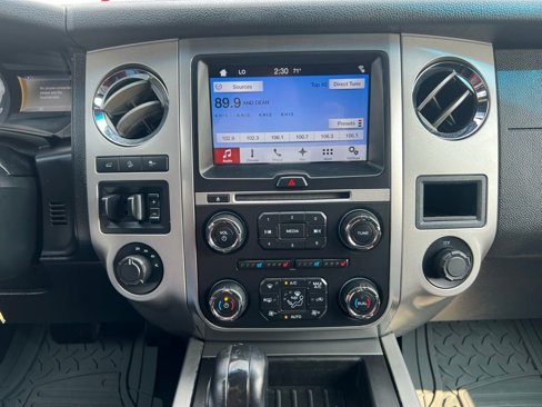 Used 2016 Ford Expedition XLT w/ Equipment Group 202A image 26