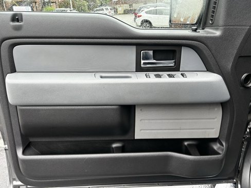 Used 2013 Ford F150 XLT w/ Luxury Equipment Group image 8