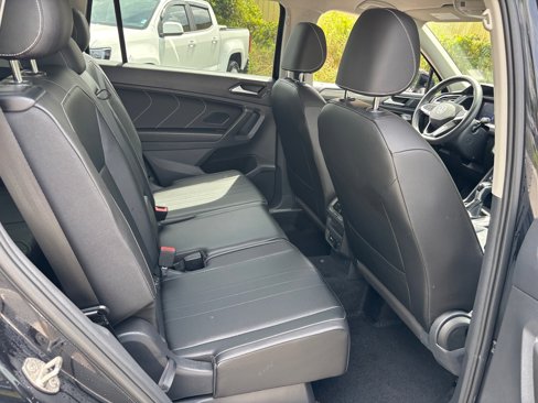 Used 2022 Volkswagen Tiguan SE image 21
