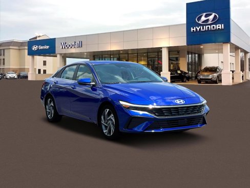 New 2025 Hyundai Elantra Limited image 11