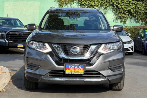 Used 2019 Nissan Rogue SV w/ Premium Package image 9