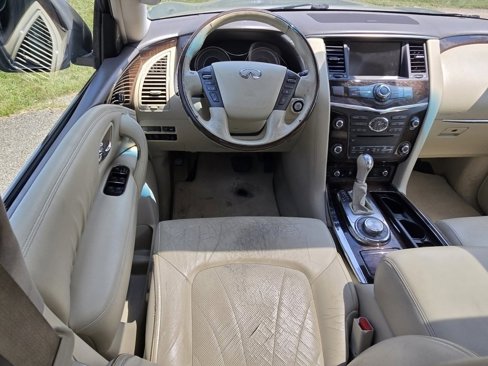 Used 2012 INFINITI QX56 4WD w/ Deluxe Touring Pkg image 22