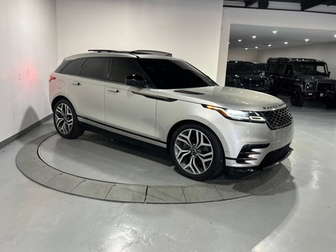 Used 2018 Land Rover Range Rover Velar R-Dynamic HSE image 7