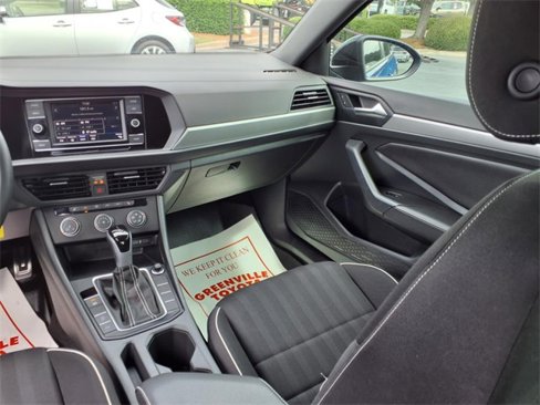 Used 2024 Volkswagen Jetta Sport image 10