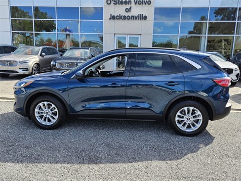 Used 2020 Ford Escape SE image 3