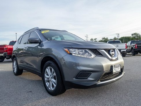 Used 2016 Nissan Rogue SV w/ SV Premium Package image 10