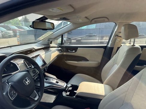 Used 2018 Honda Clarity Plug-In Hybrid image 4