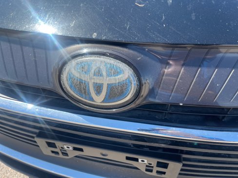 Used 2022 Toyota Venza XLE image 23
