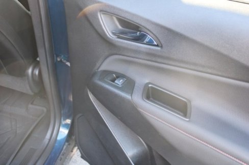 Used 2022 Chevrolet Equinox RS w/ Infotainment Package image 44