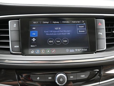 Used 2020 Buick Enclave Essence w/ Sport Touring Edition image 15