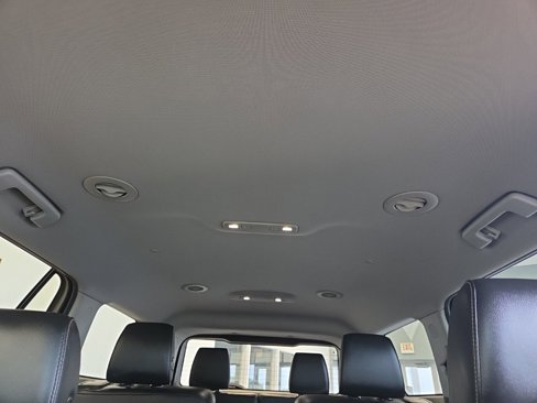 Used 2019 GMC Acadia SLT image 12
