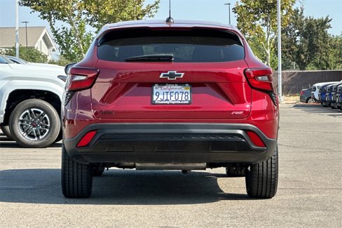 Used 2024 Chevrolet Trax RS w/ Sunroof Package image 6