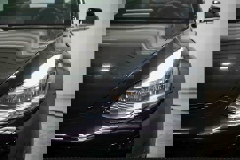 Used 2020 Tesla Model 3 Standard Range Plus image 5