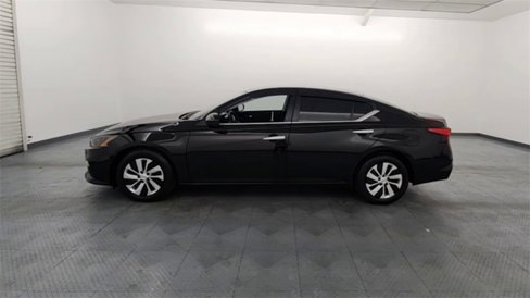 Used 2022 Nissan Altima 2.5 S image 5
