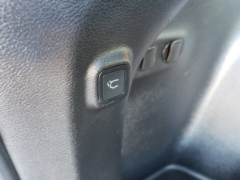 Certified 2021 Jeep Cherokee Latitude Lux w/ Sun & Sound Group image 22