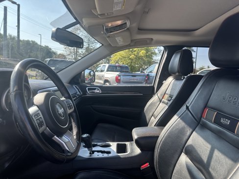 Used 2011 Jeep Grand Cherokee 70th Anniversary image 11
