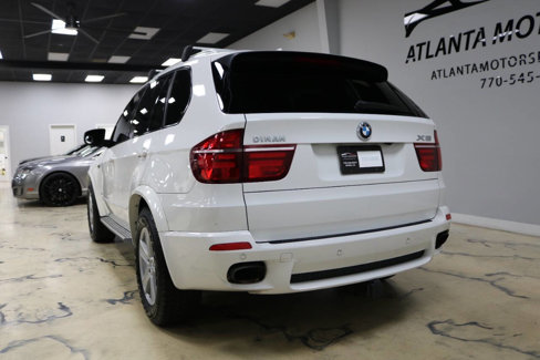 Used 2011 BMW X5 xDrive50i image 4