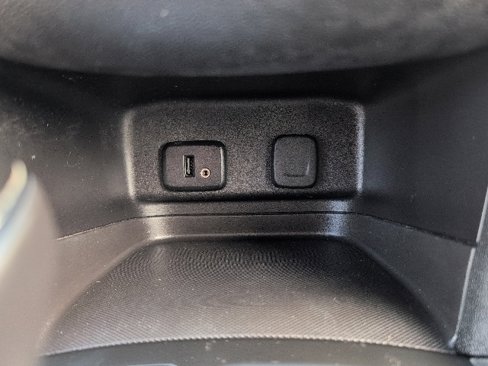 Used 2018 Chevrolet Equinox LT image 28