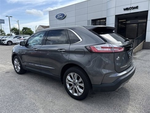 Used 2022 Ford Edge Titanium image 12