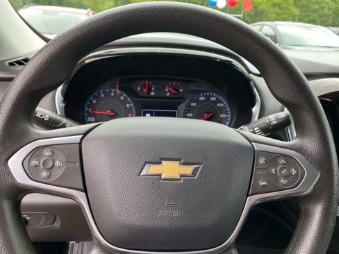 Used 2020 Chevrolet Traverse LS image 11