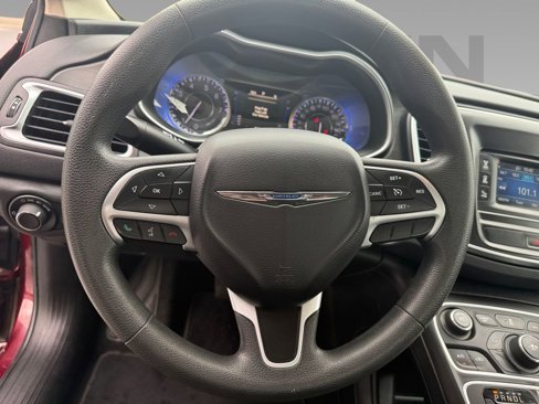 Used 2015 Chrysler 200 Limited image 15