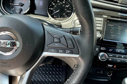 Used 2019 Nissan Rogue SV image 18