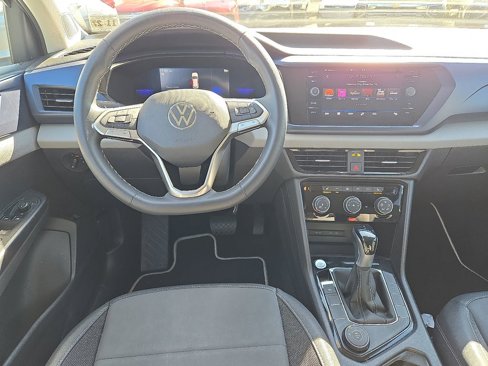 Used 2023 Volkswagen Taos SE image 16