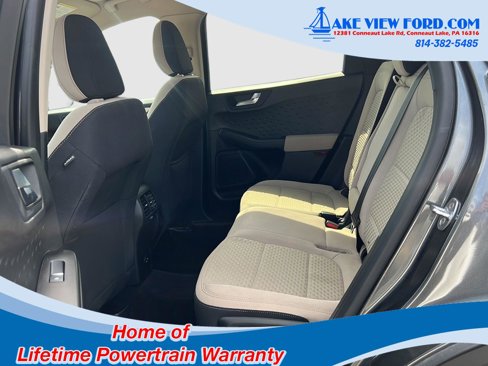 Used 2020 Ford Escape SE image 34