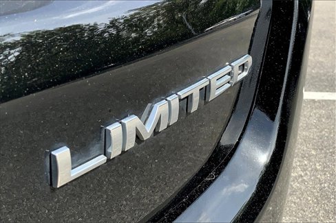 Used 2022 Jeep Compass Limited image 8