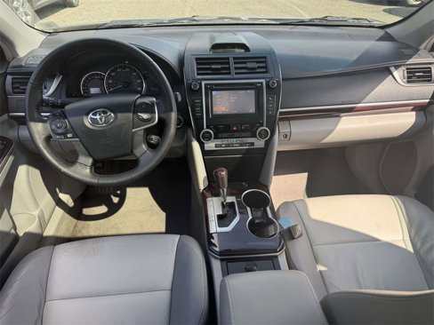 Used 2012 Toyota Camry image 12