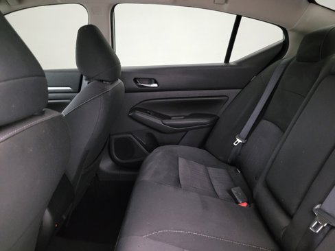Used 2022 Nissan Altima 2.5 SV image 18