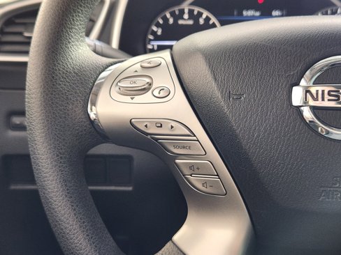 Used 2017 Nissan Murano S image 21