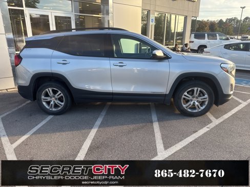 Used 2018 GMC Terrain SLE w/ Driver Convenience Package image 8