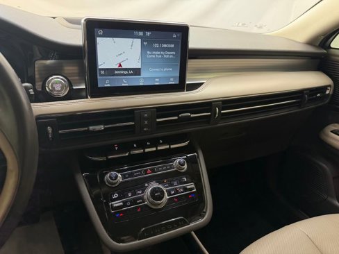 Used 2020 Lincoln Corsair FWD w/ Convenience Package image 11