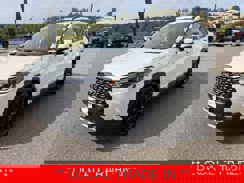 Certified 2022 Toyota Corolla Cross LE w/ Moonroof Package image 5