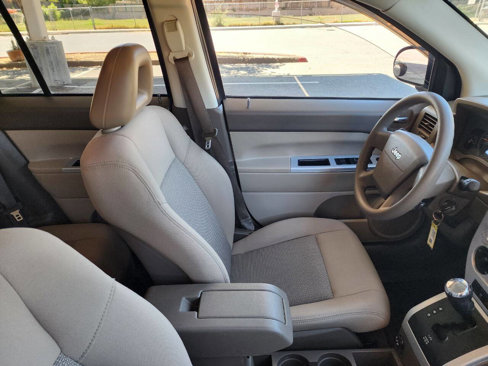 Used 2008 Jeep Compass Sport image 21