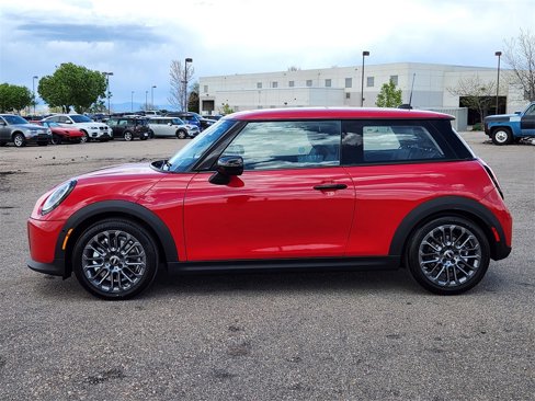New 2025 MINI Cooper 2-Door Hardtop image 2
