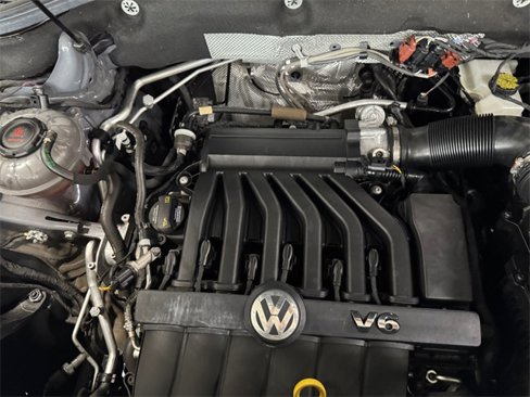 Used 2020 Volkswagen Atlas Cross Sport SEL image 22