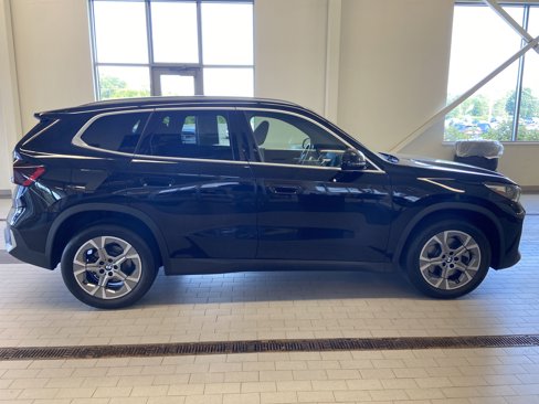 Used 2023 BMW X1 xDrive28i image 4