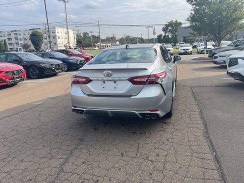 Used 2019 Toyota Camry XSE image 12